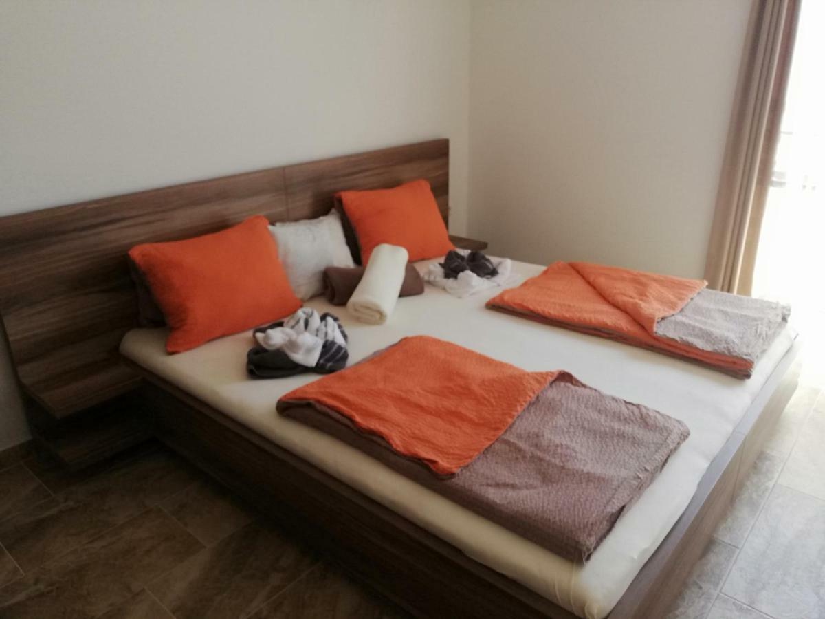 Haus Alexis Hotel Faak am See Bagian luar foto