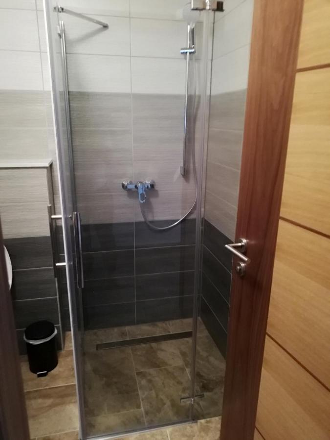 Haus Alexis Hotel Faak am See Bagian luar foto