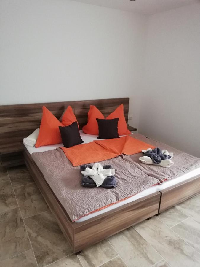Haus Alexis Hotel Faak am See Bagian luar foto
